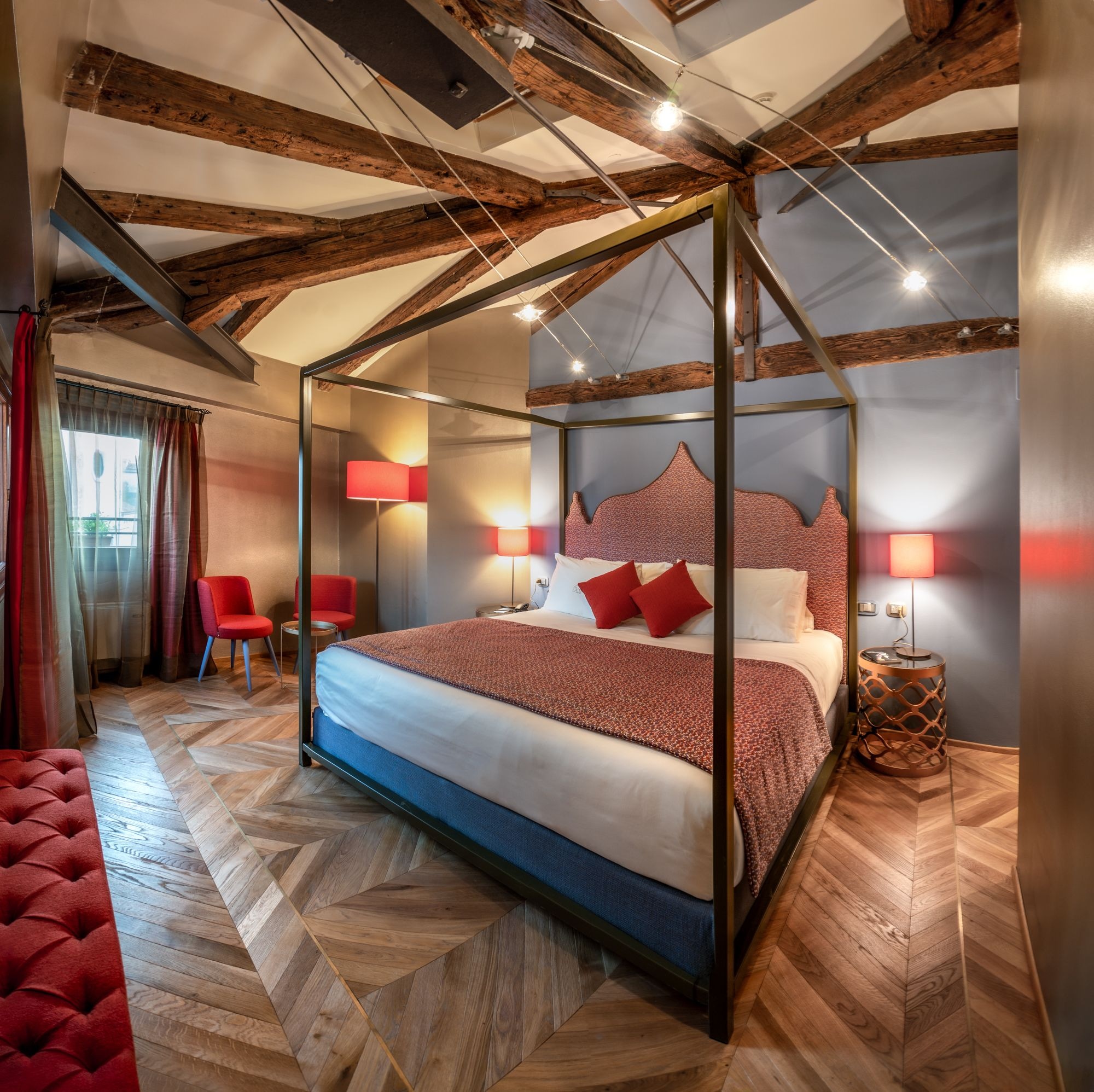 EMOTION, SUPERIOR, DOUBLE BED