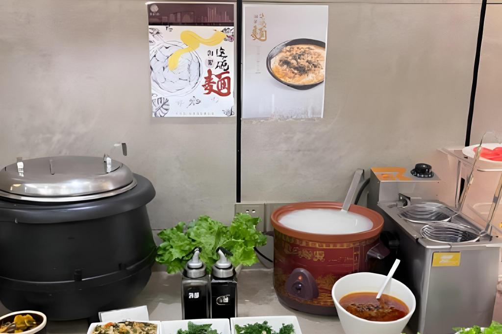 Home Inn Plus (Dali Ancient City South Gate) 34/42