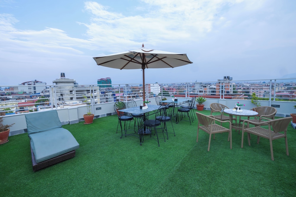 Divine Kathmandu Hotel 42/45