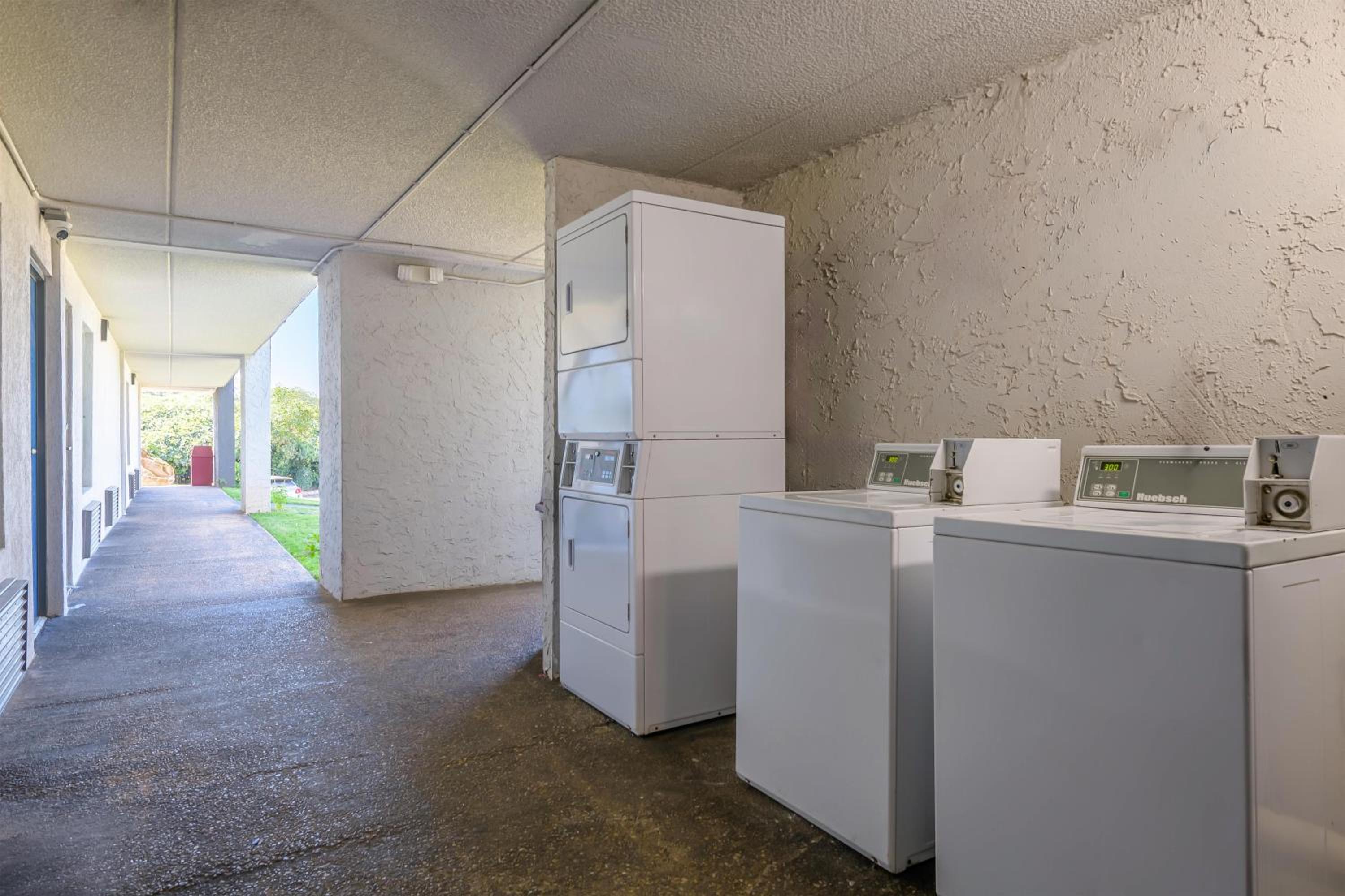 Studio6 Stockbridge, GA - Hwy 138 W 7/27