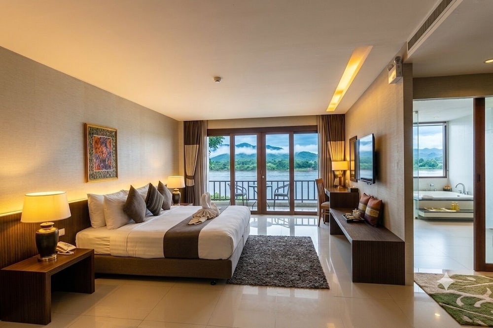 Siam Triangle Hotel 18/61