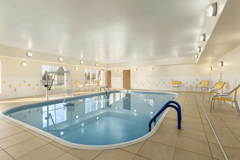 Fairfield Inn & Suites Saginaw 19/45