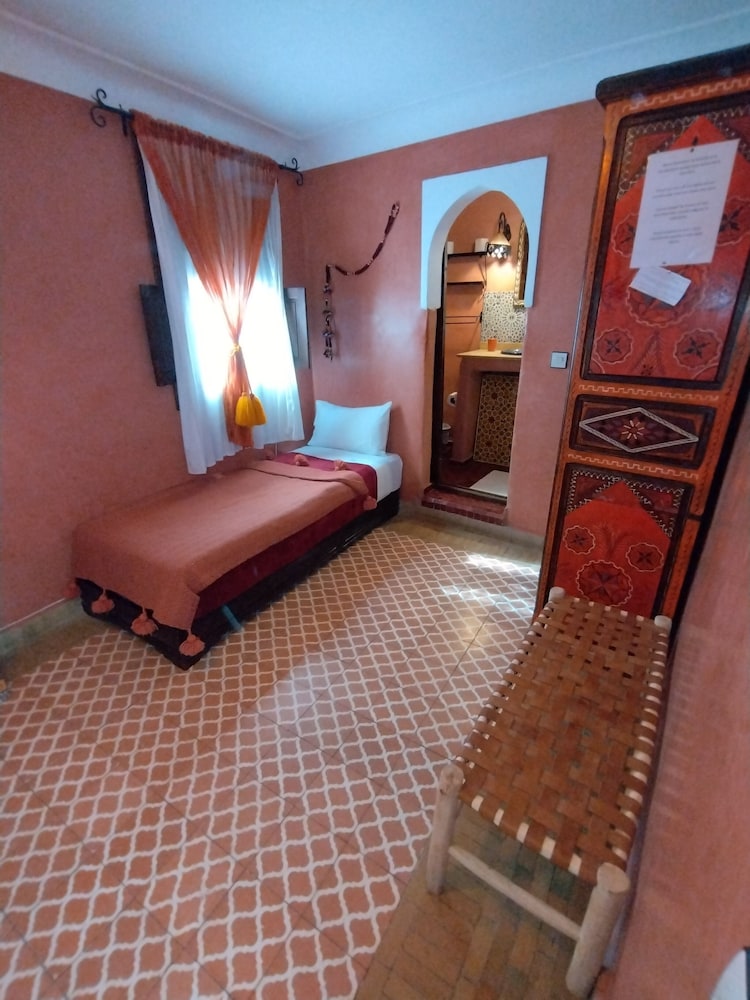 Riad Andalla 12/35