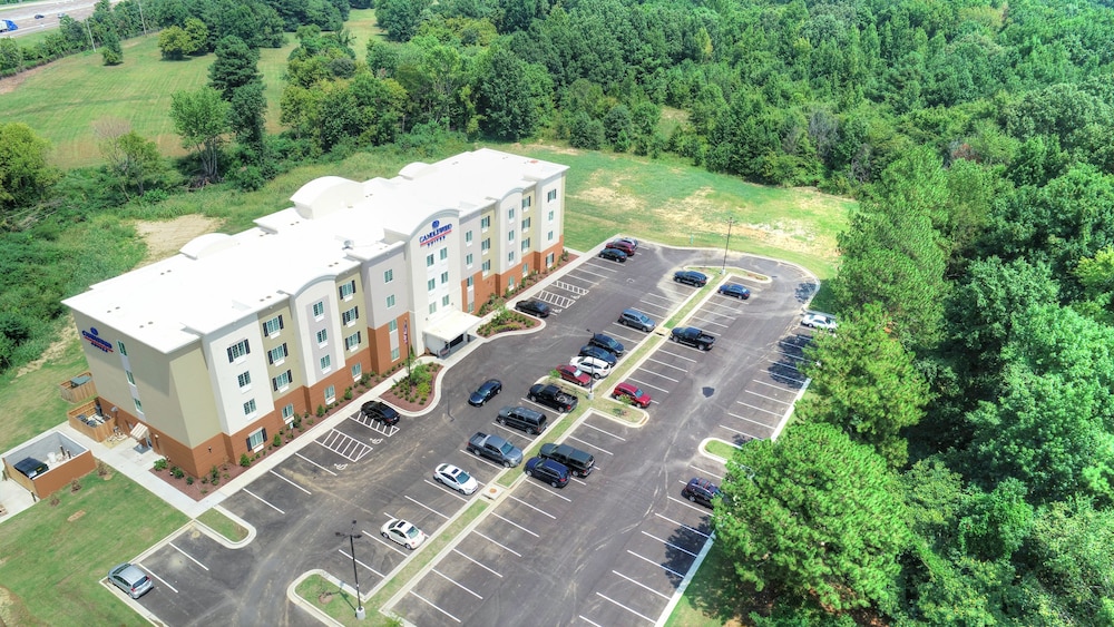 Candlewood Suites Memphis East 3/45