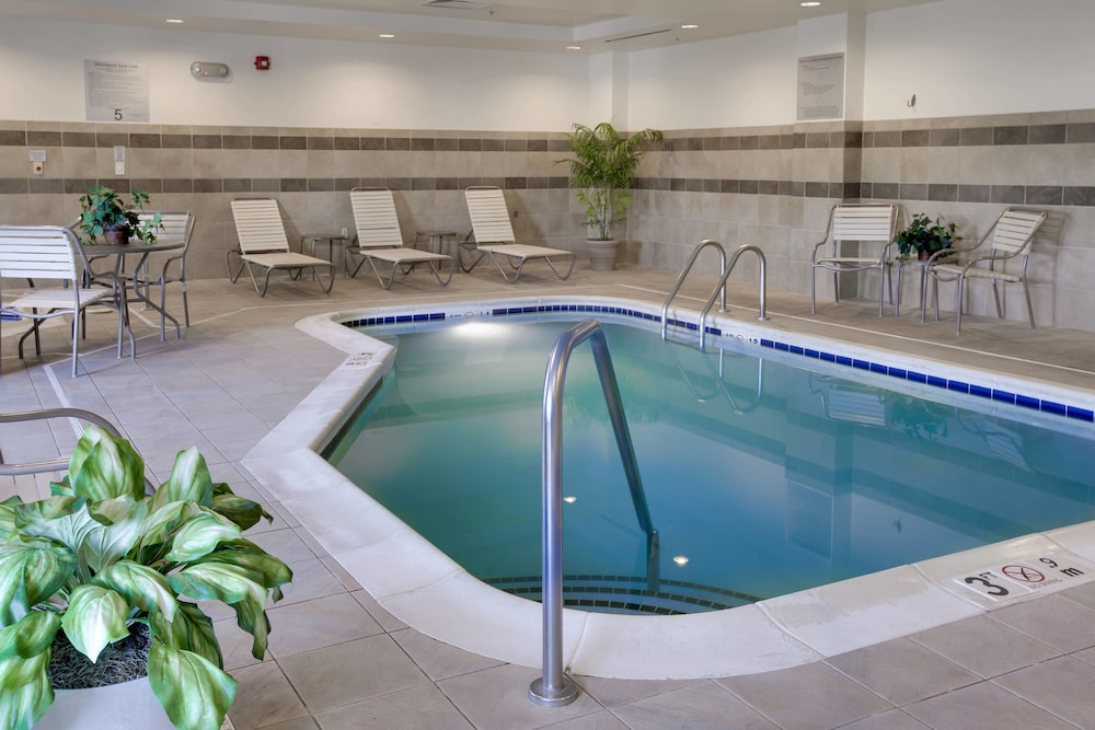 Fairfield Inn & Suites South Hill I-85 25/49