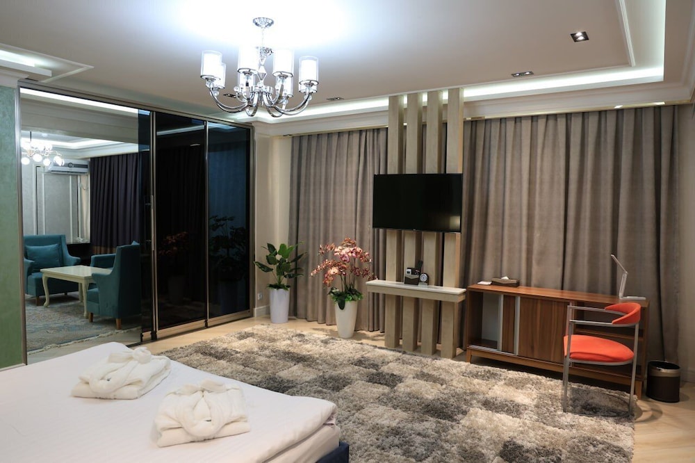 Grand Hotel Zarafshan 44/50