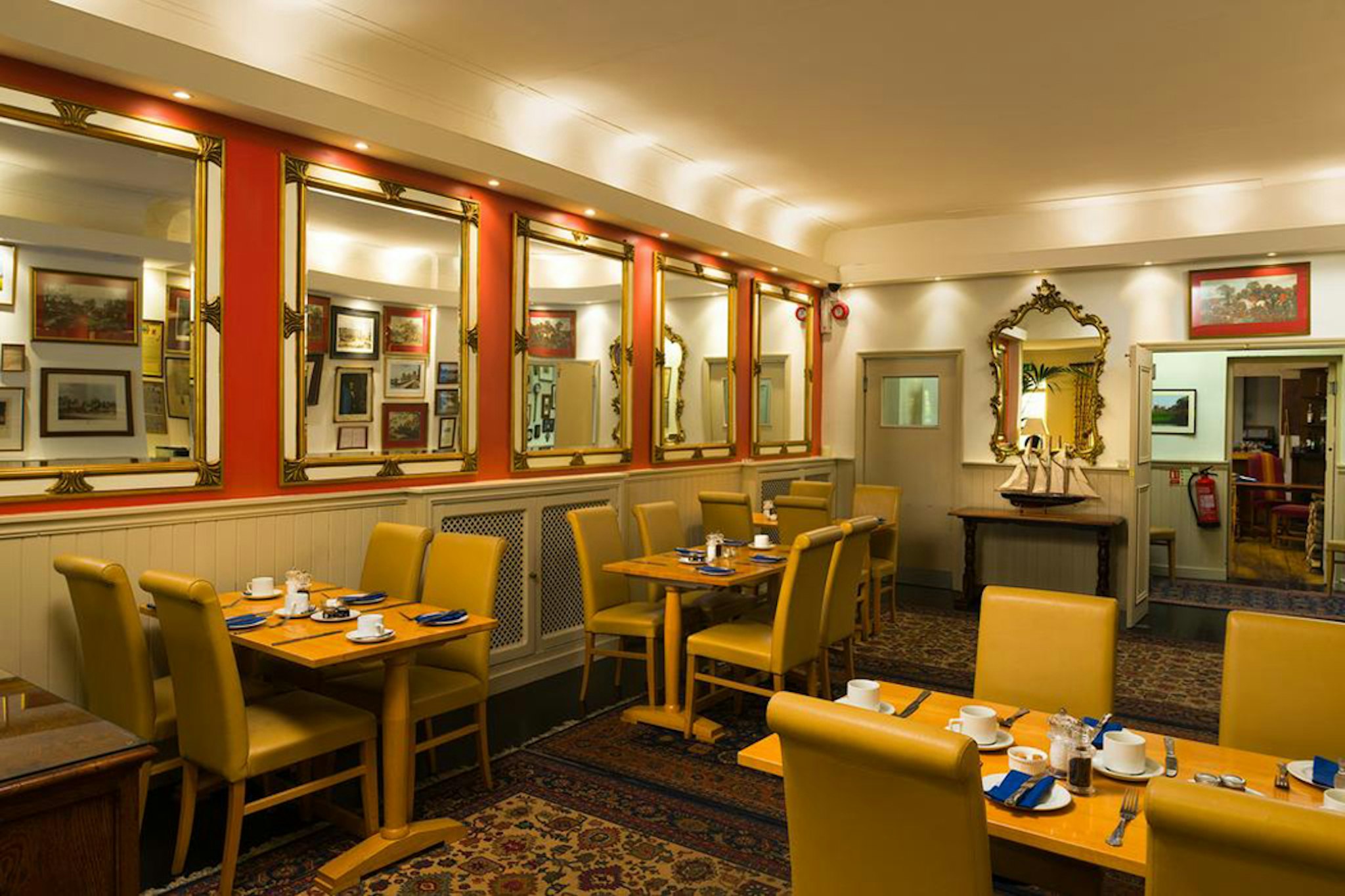 Marlborough Arms Hotel 28/41