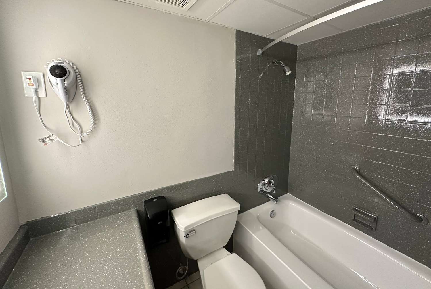 Days Inn By Wyndham Liberty 41/41