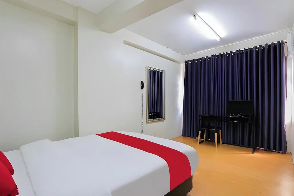 Oyo 190 Anglo Residences 14/22
