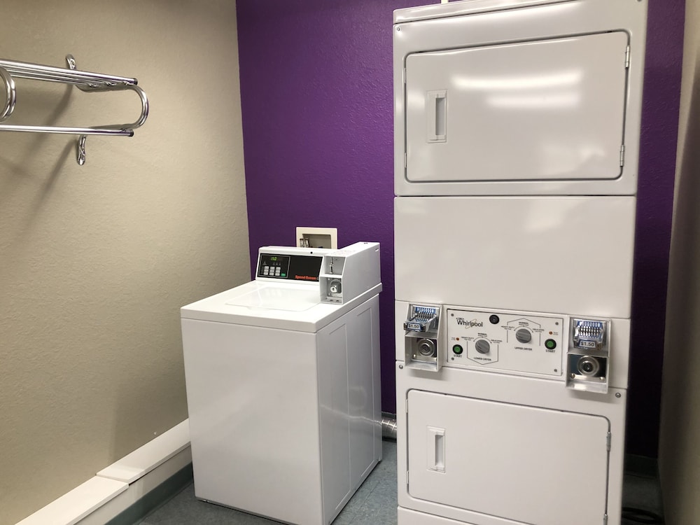 Microtel Inn & Suites Tomah 16/33
