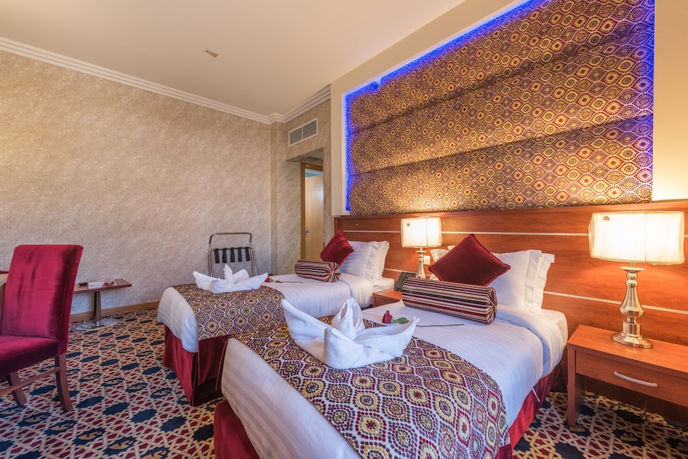 Room at Nusk Al Madinah Hotel, MADINAH