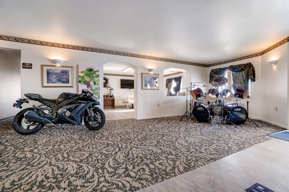 Americas Best Value Inn Green River 18/28