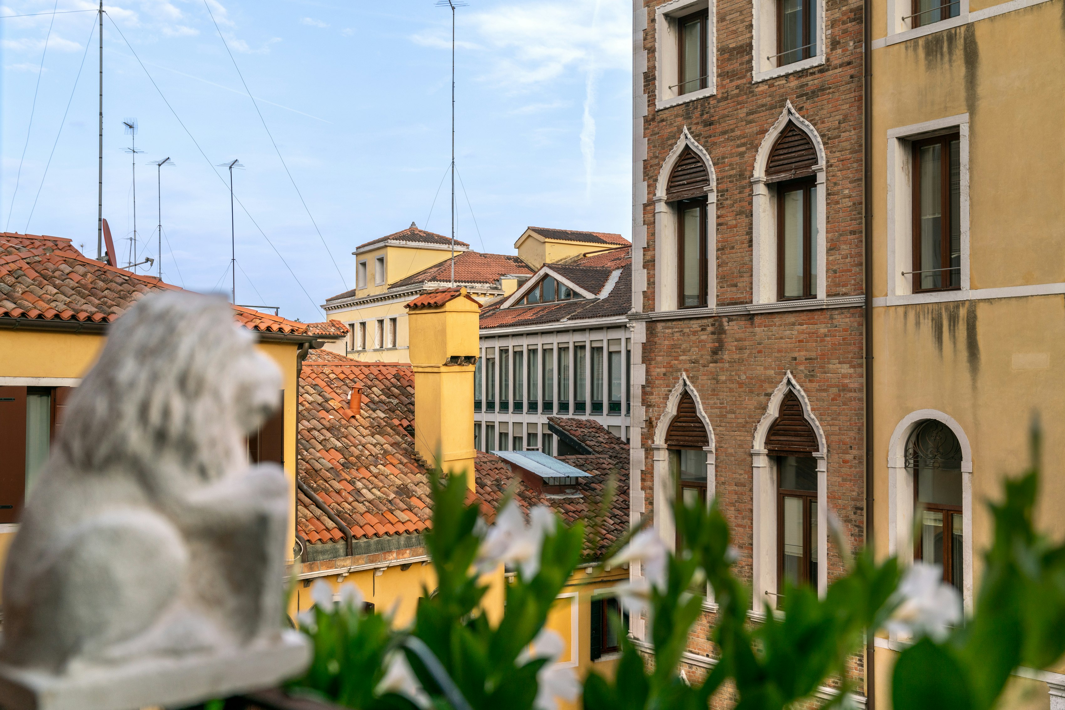 Palazzo San Luca 76/83