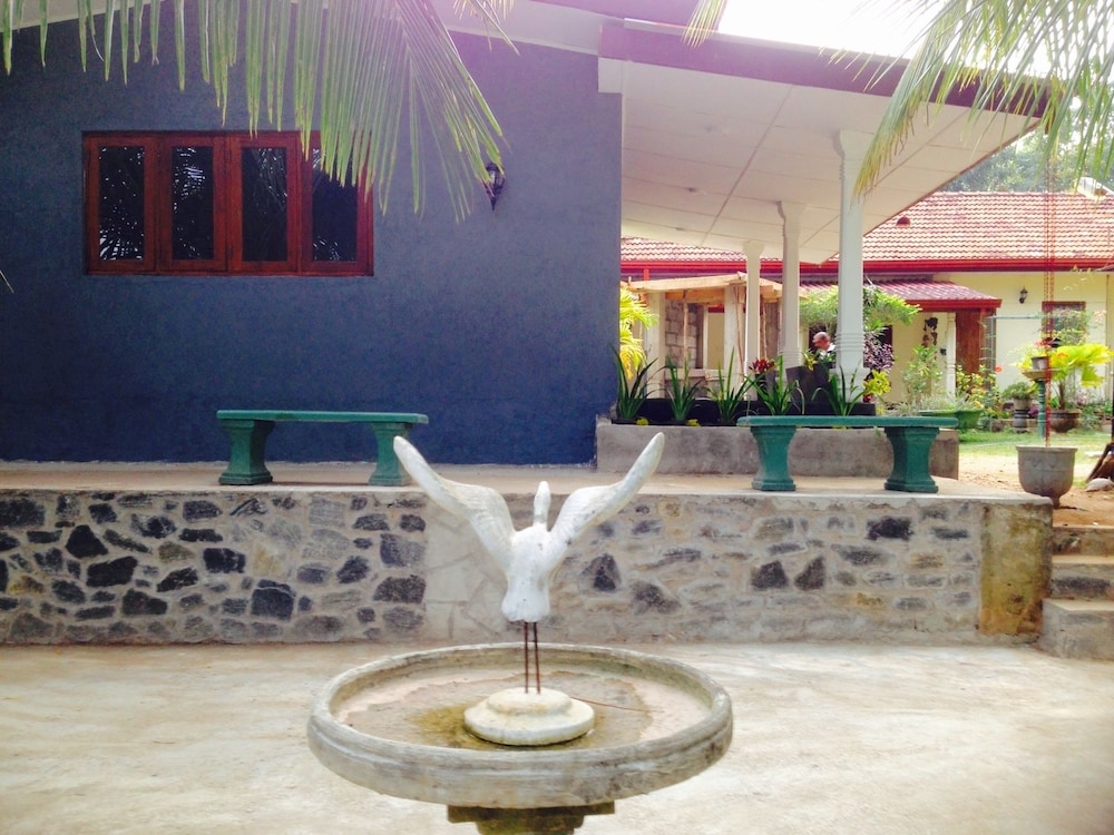 Yalegoda Walauwa Homestay 11/50