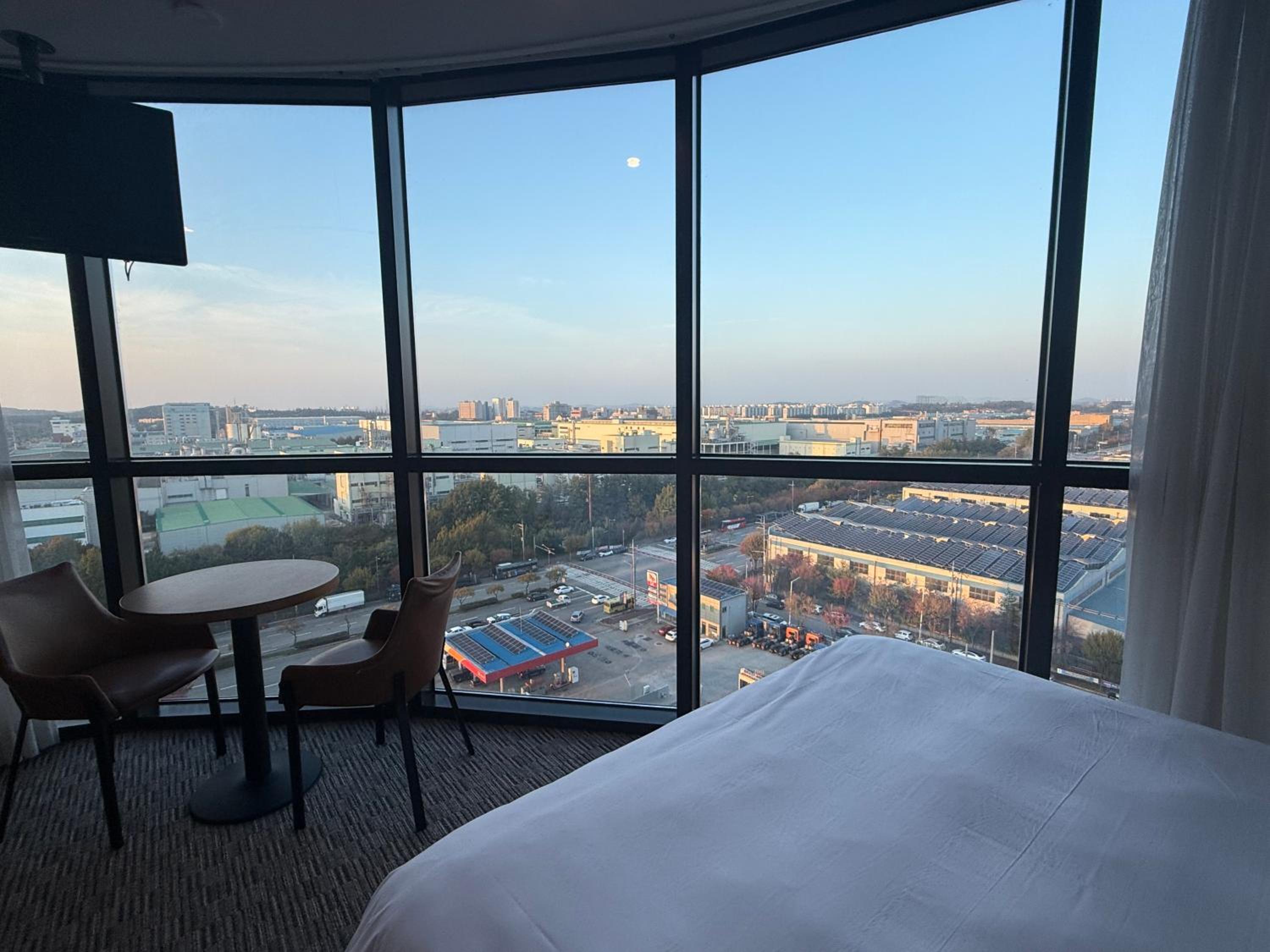 Golden Harbor Hotel Pyeongtaek 9/18