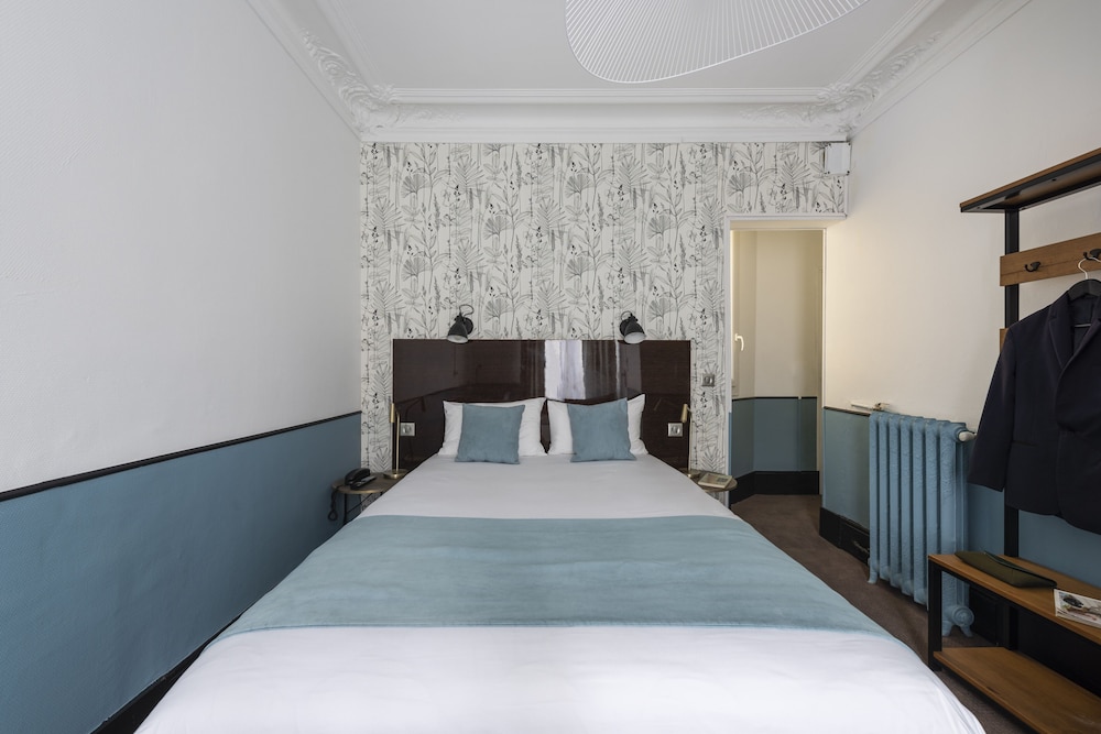 Lennon Hotel Paris Gare Du Nord 7/27