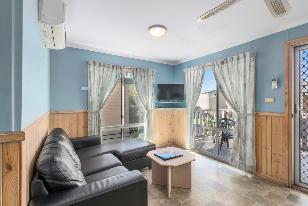 Eden Beachfront Holiday Park 33/50