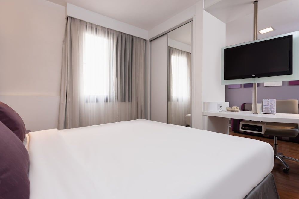 Paulista Suites by Charlie 7/34