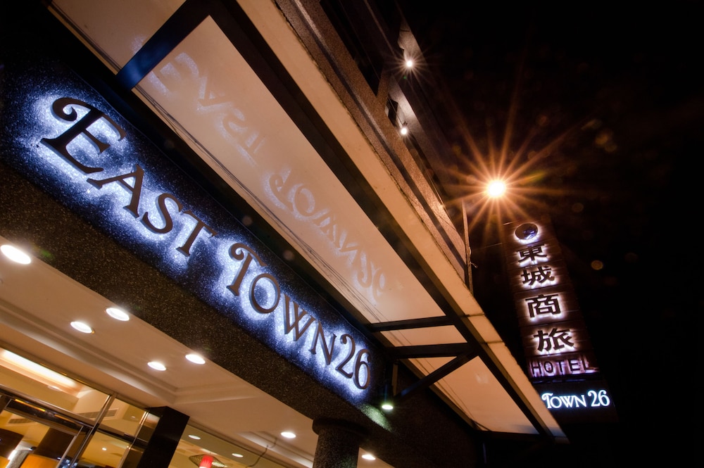 East Town 26 4/55