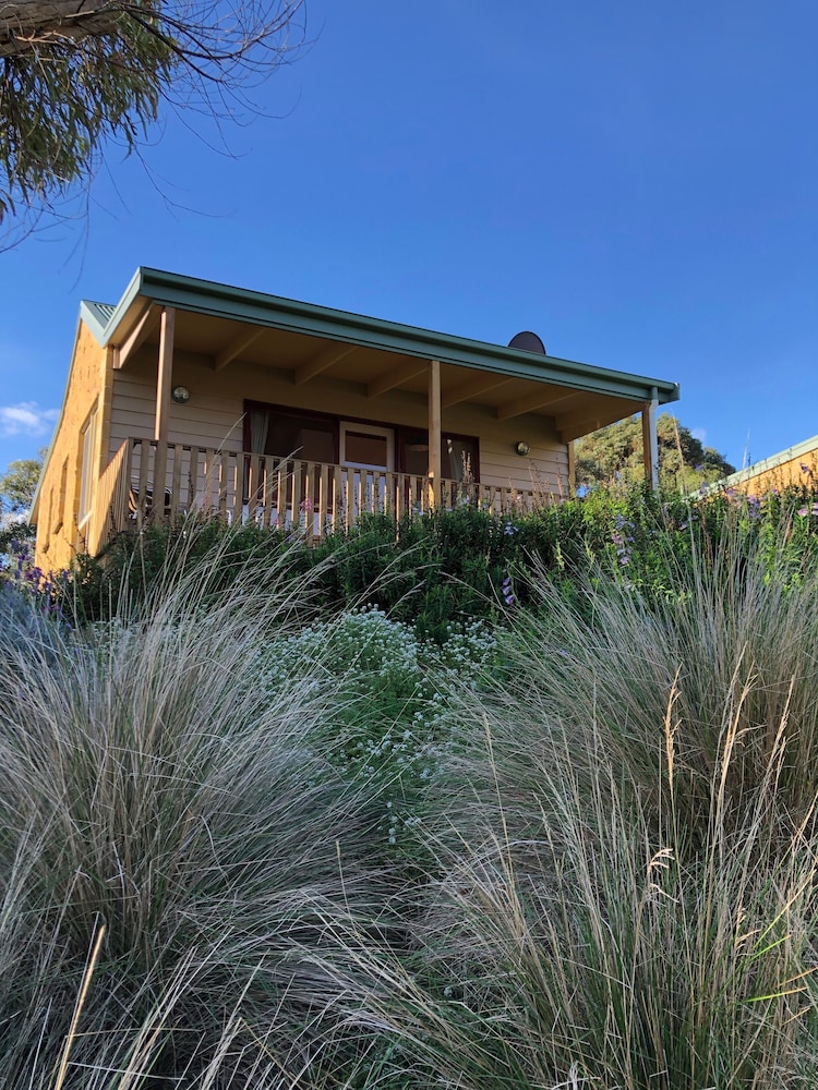 DAYSY HILL COUNTRY COTTAGES 2/50