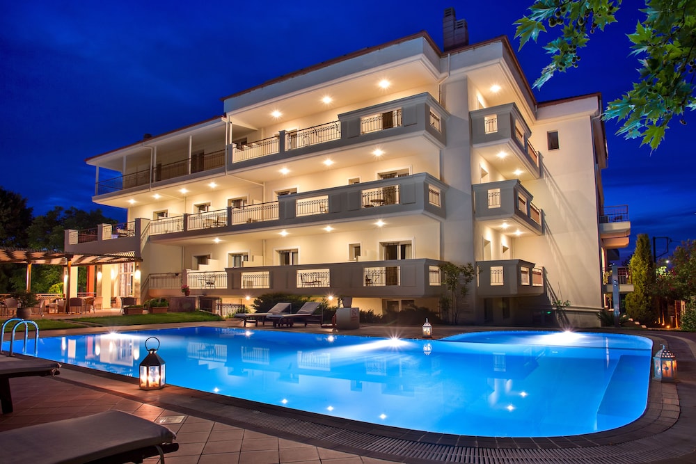 Electra Hotel 2/50