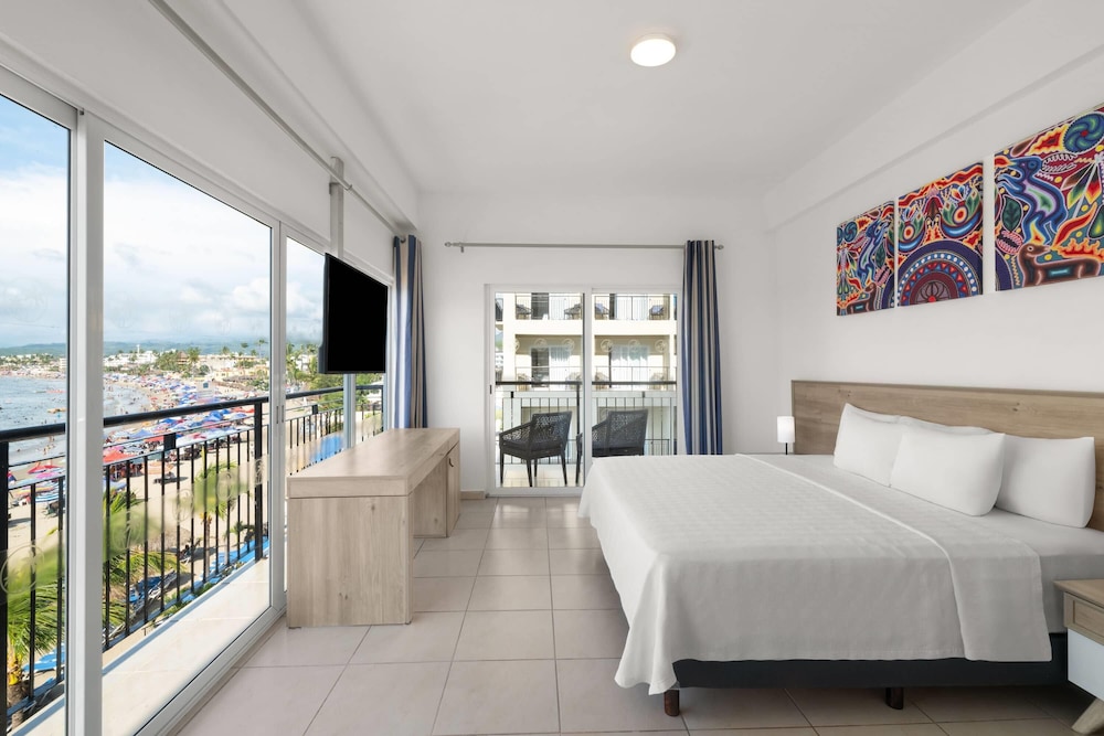 Decameron La Marina Guayabitos Ramada All Inclusive Resort 16/50
