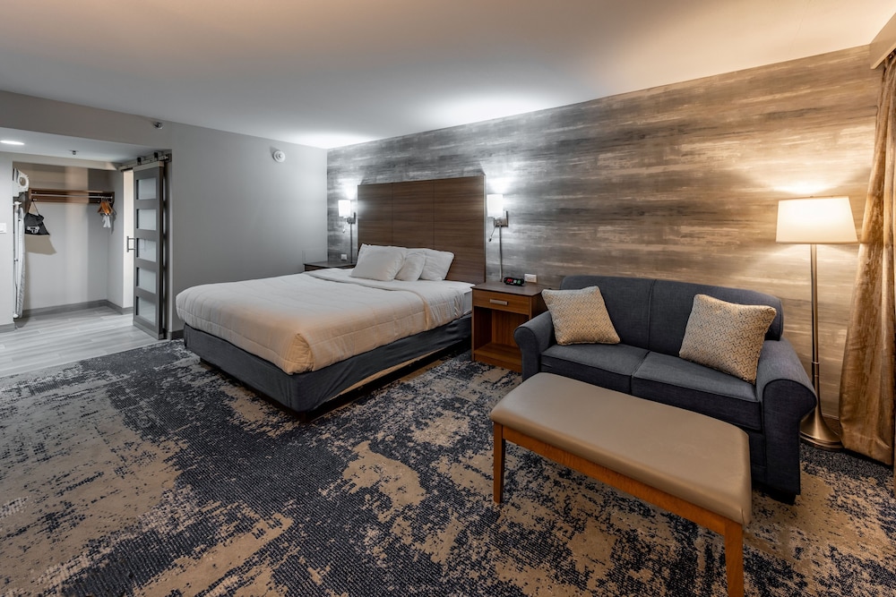 MCM Elegante Hotel and Conference Center 16/52