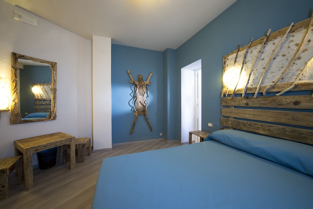 Hotel Tirreno Formerly Sea Club Tirreno 7/50
