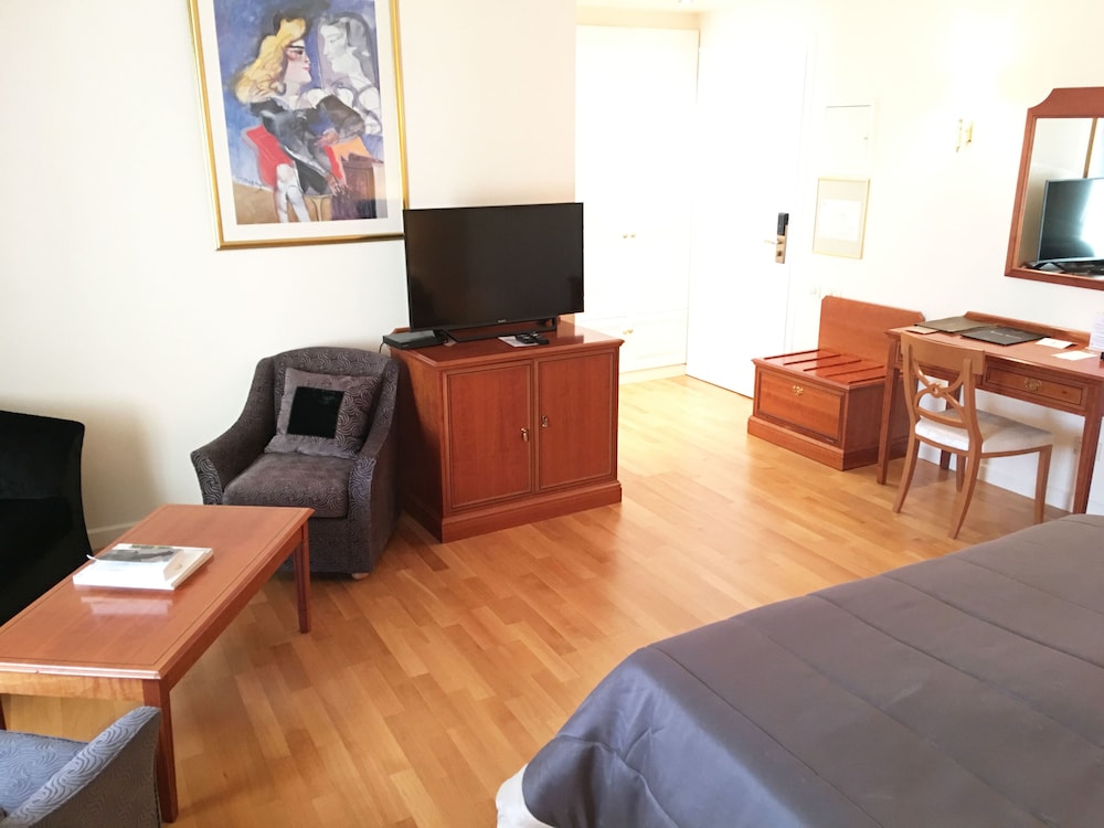 Theoxenia Palace 35/46