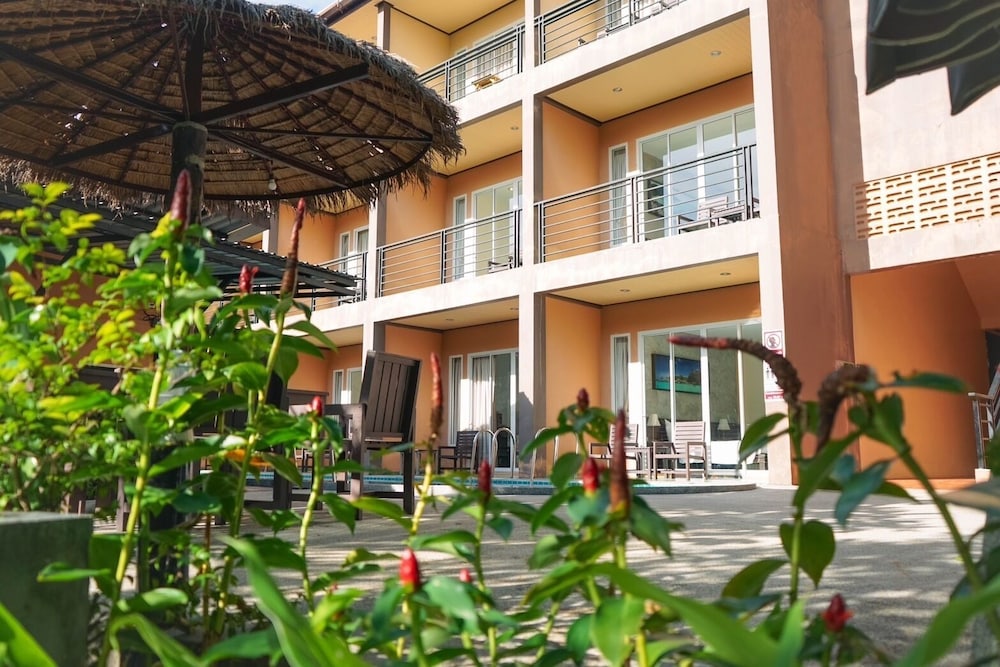 Khaolak Suthawan Resort 3/47