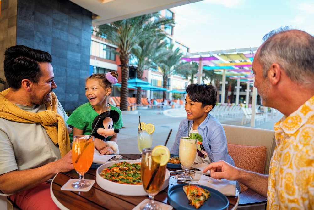 The Villas At Disneyland Hotel 46/58