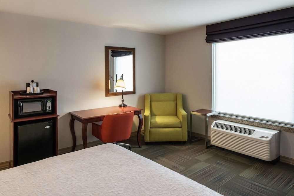 Hampton Inn & Suites Rifle 19/49