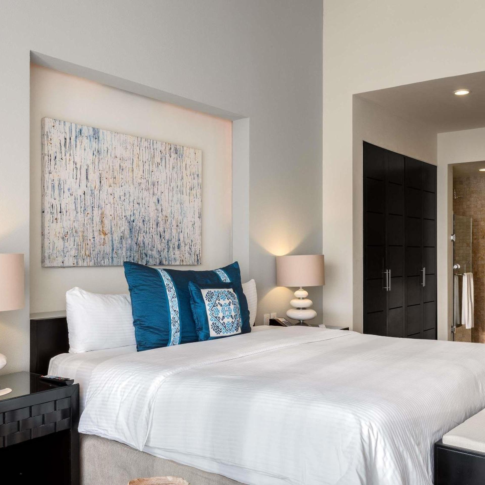 1 Bedroom, Roof Top, King Bed, Private Pool, Balcony, Kitchen