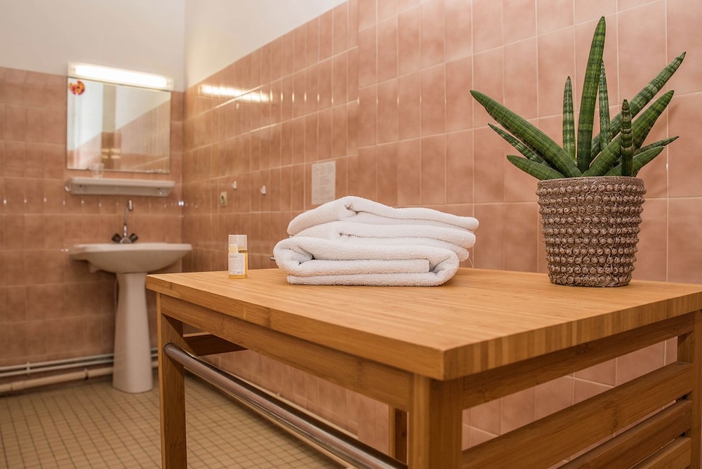 Hotel Bains Sarrailh 42/63