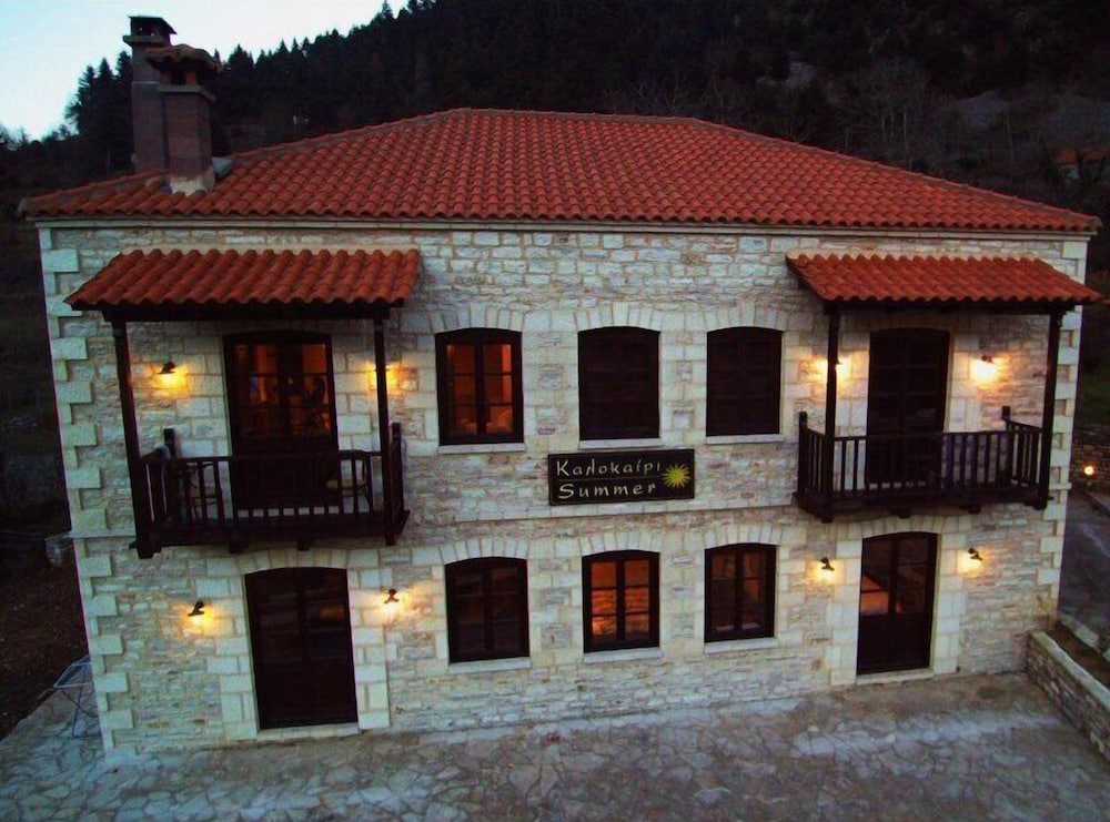 Epoches Luxury Suites 2/50