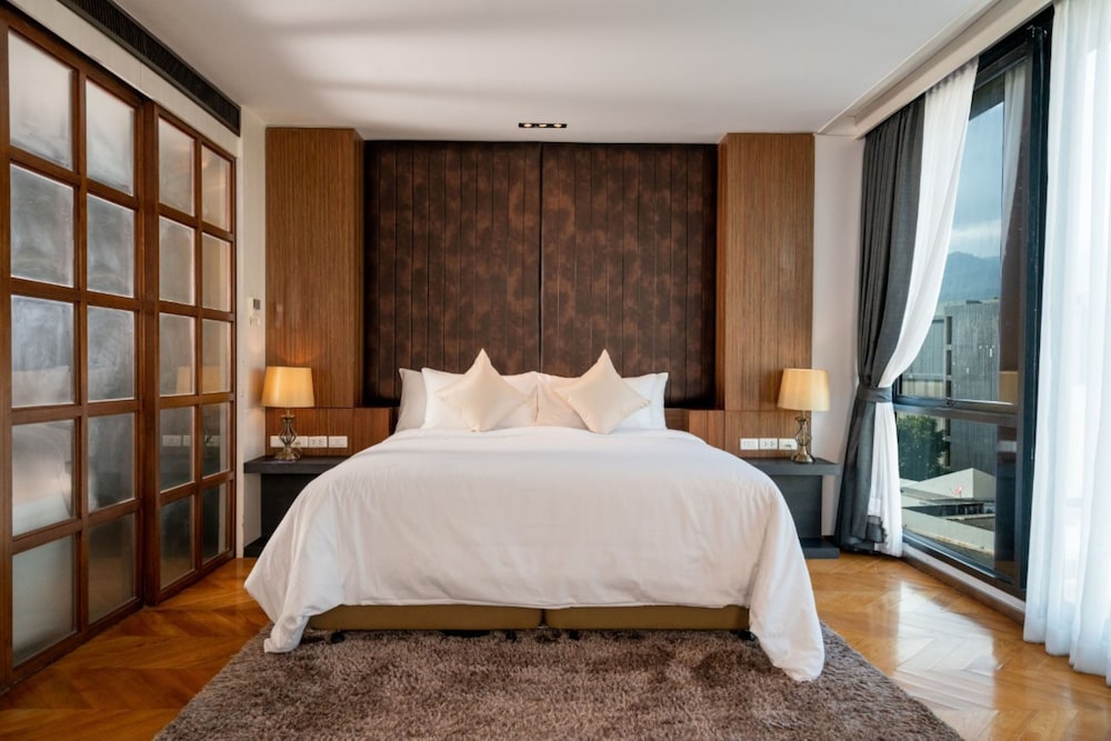 Signature, Suite, King Bed