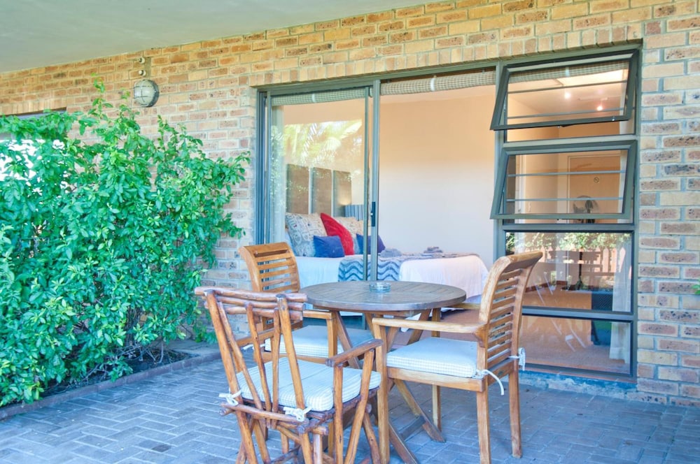Overmeer Guest House 35/42