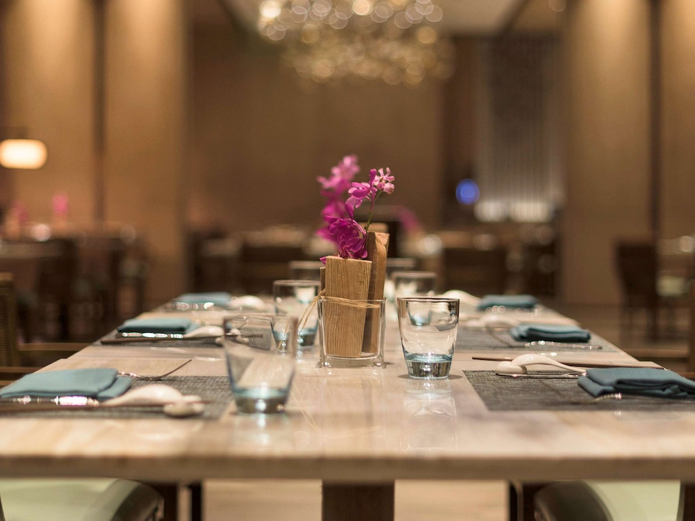 NOVOTEL SHANGHAI CLOVER 59/73