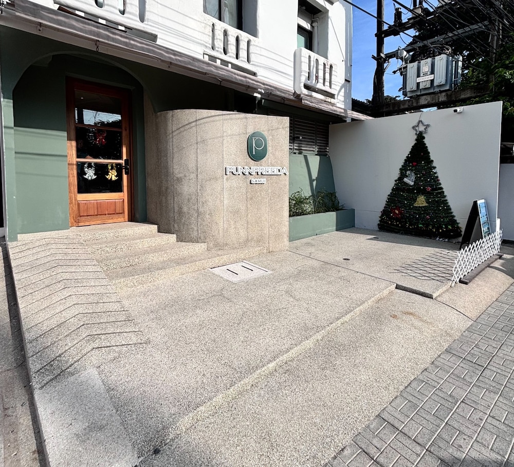 Punnpreeda Beach Resort 38/47