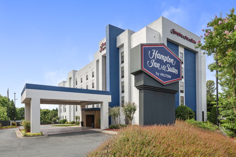Hampton Inn & Suites Burlington NC 62/66