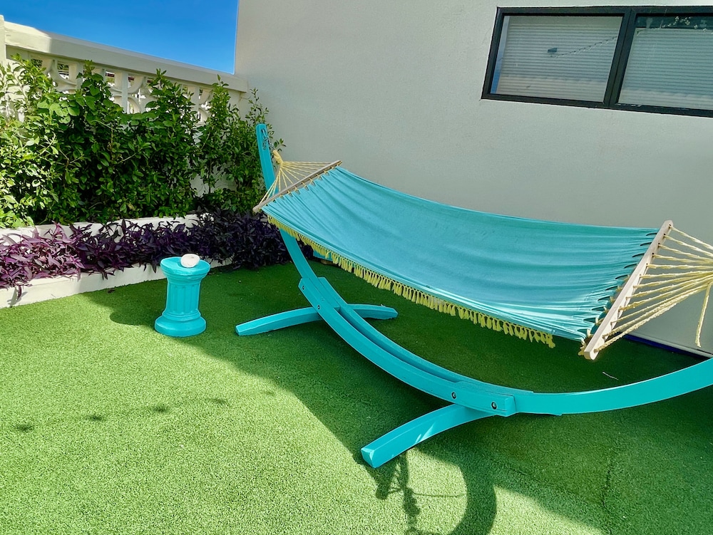 The Vistalmar Ocean View Apartments 39/50