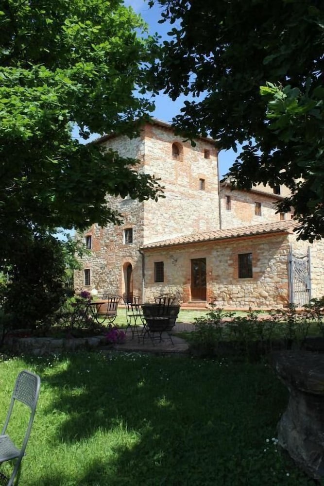 Borgo Antico Casalbosco 58/71