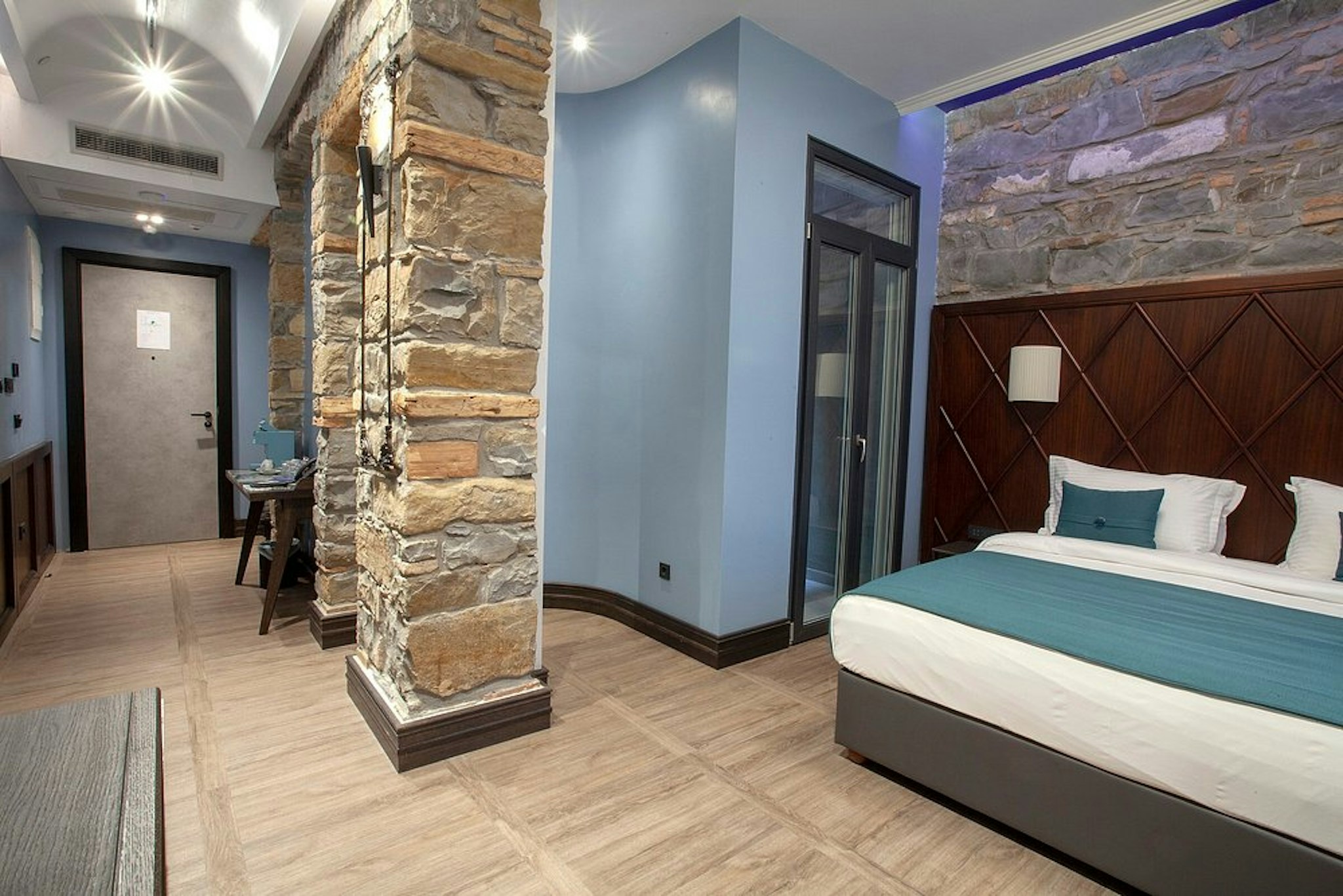 Hotel Solun 16/48