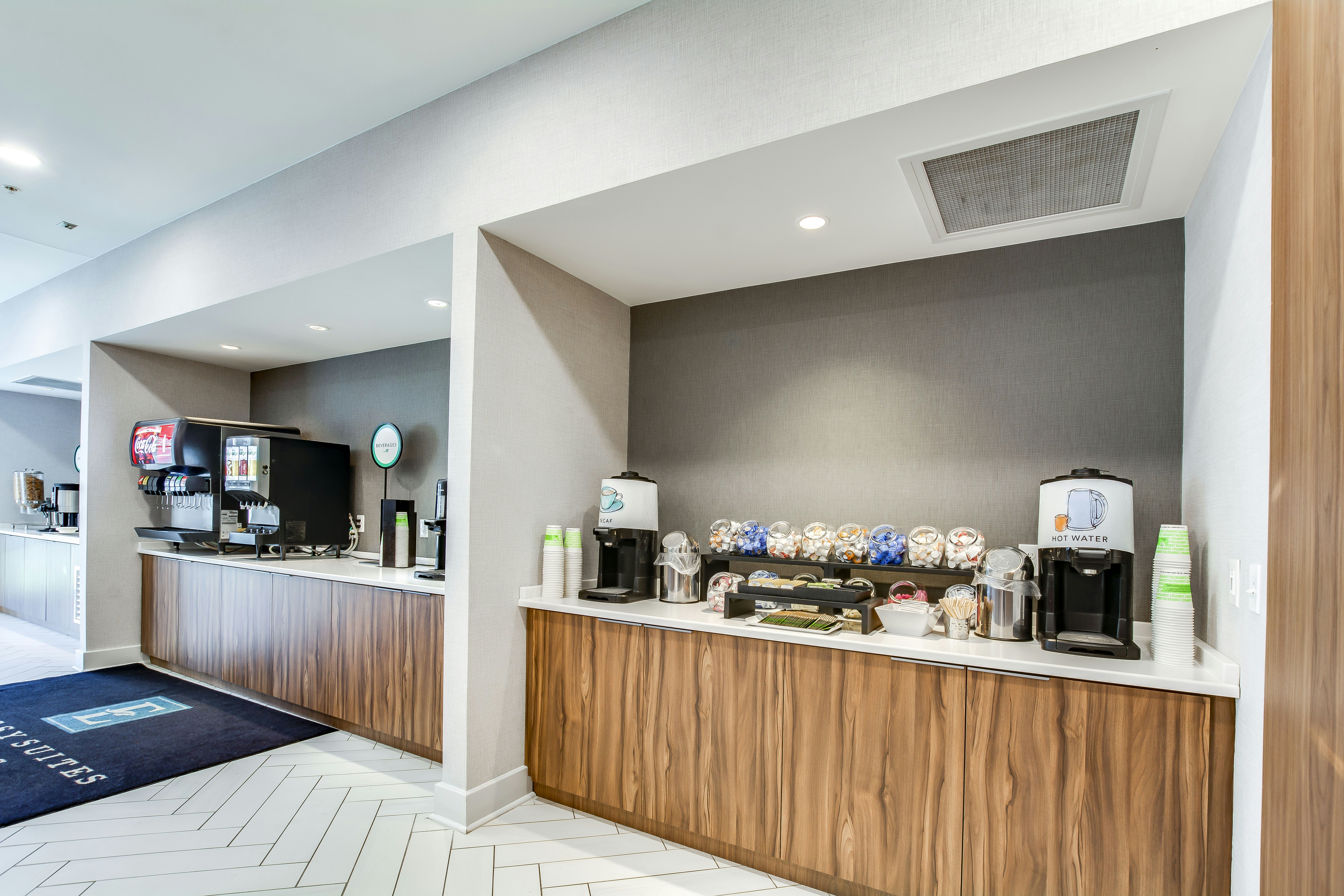 Embassy Suites Louisville East 56/73
