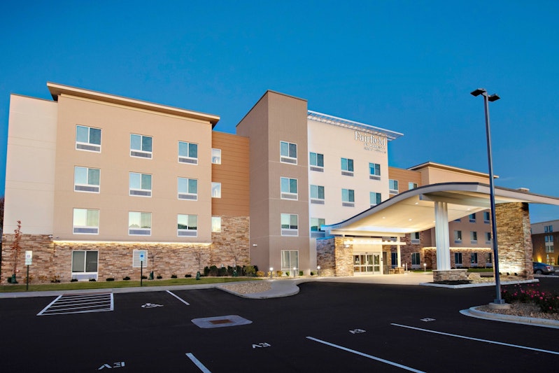 Fairfield Inn & Suites by Marriott Dayton North 2/12