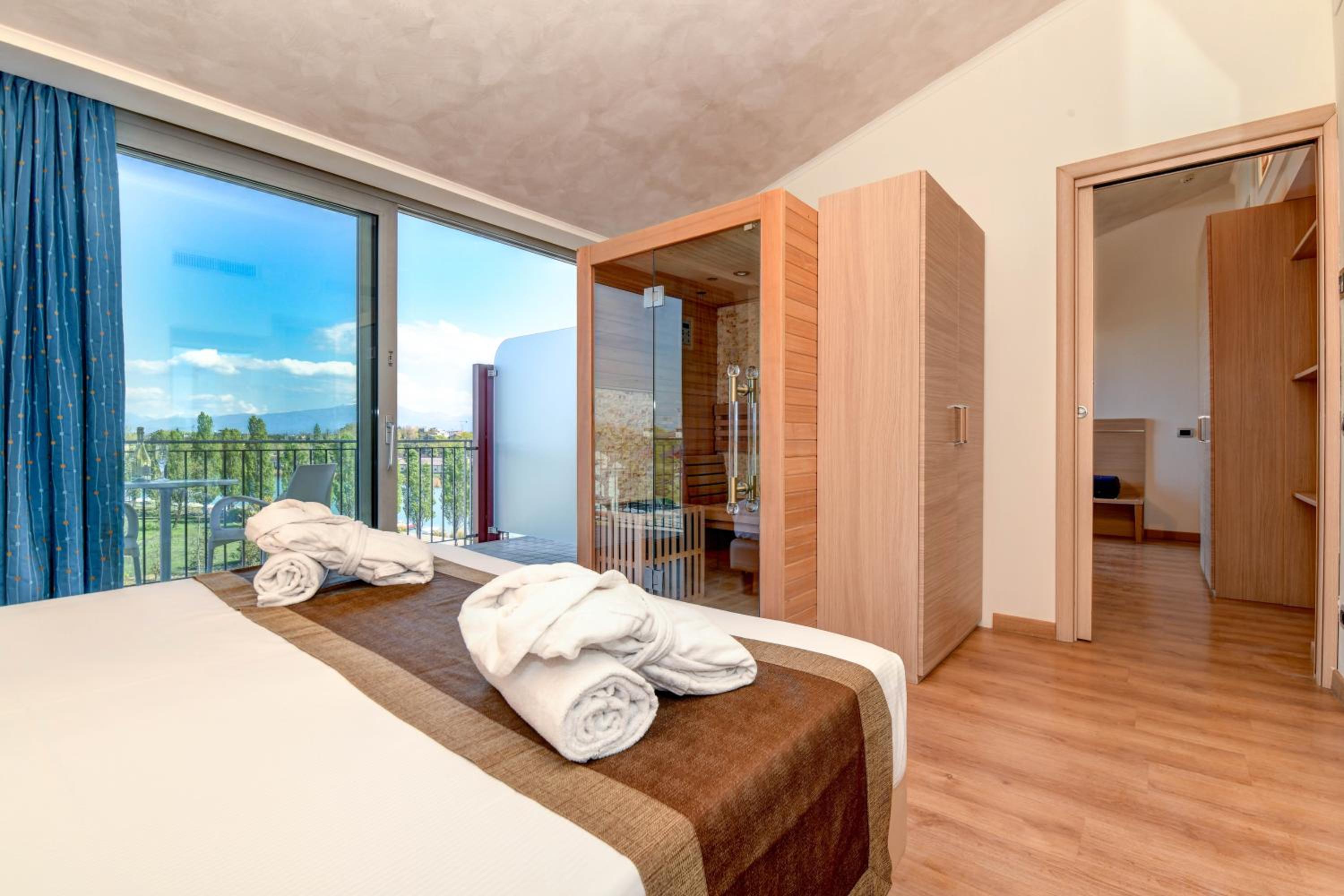 Junior Suite, Sauna, Balcony، Rivus 5/8