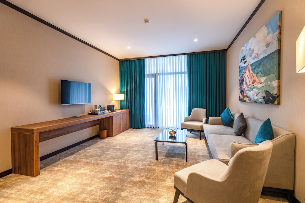 Shabran Wellbeing Resort 55/74