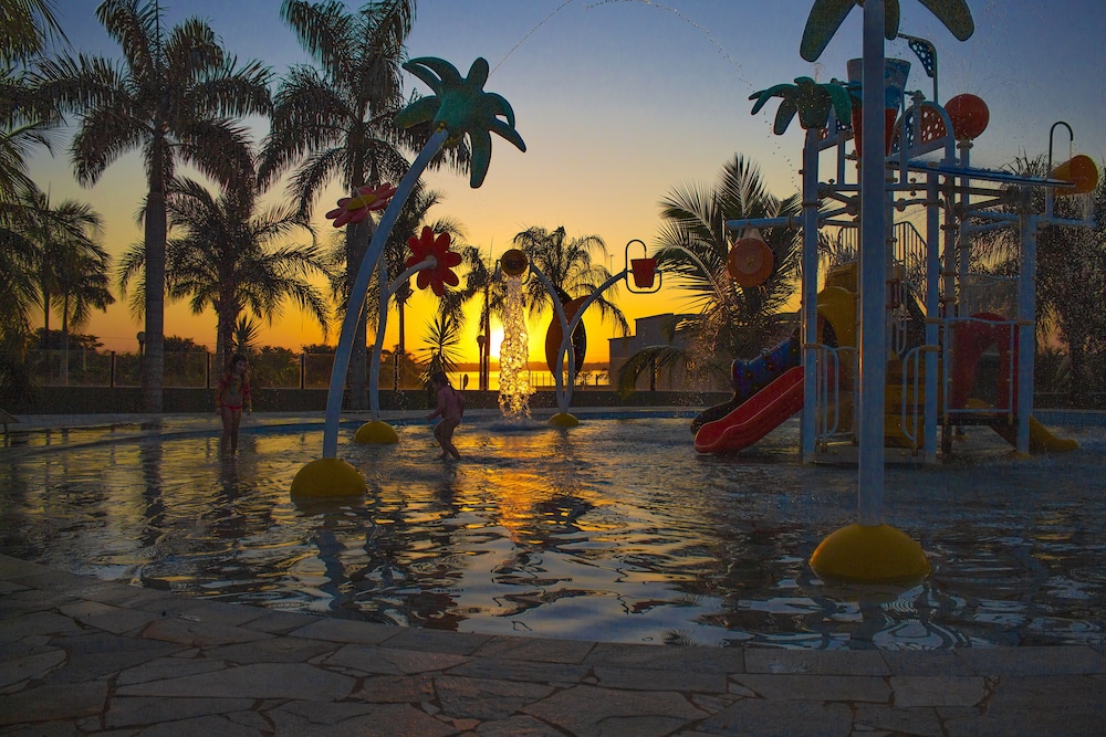 GRANDES LAGOS RESORT E PARQUE AQUATICO 23/47