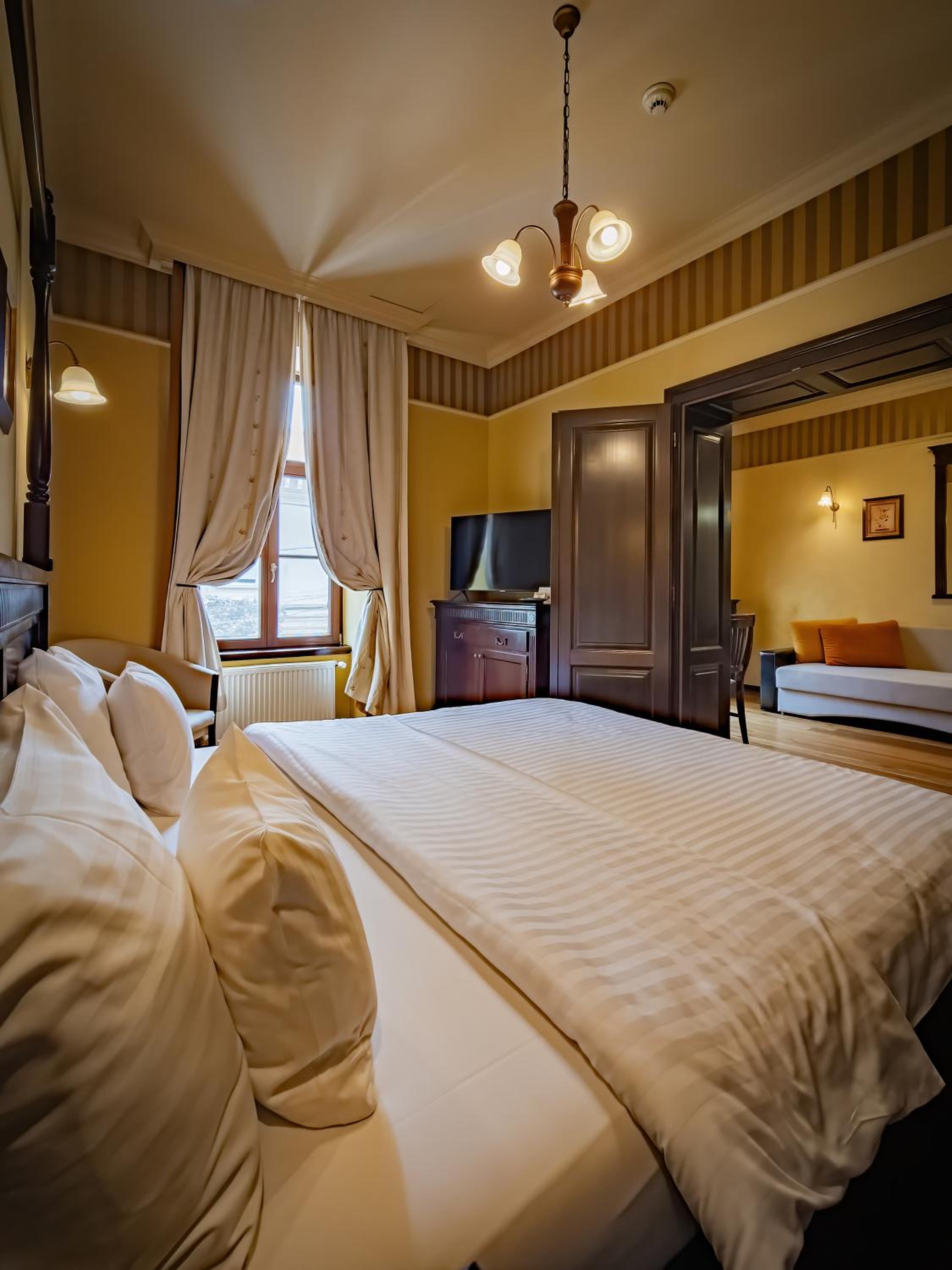 Business, Apartment
