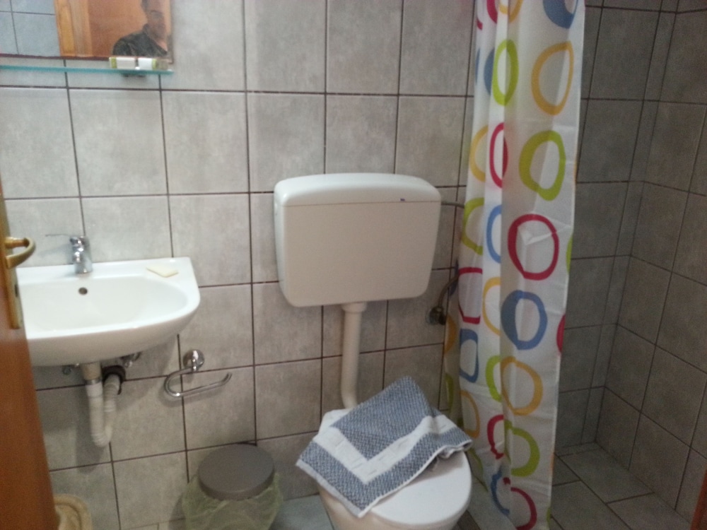 Studio, Double Bed, Beach Front، Orange Fodele 4/4